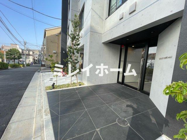WHARF大井町westのエントランス
