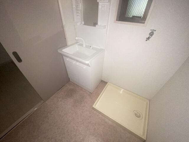 ＩＳレイクヒルズの独立洗面台|※別部屋参考写真