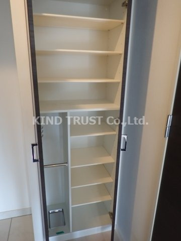 フジマン北梅田の玄関|きれいな玄関です