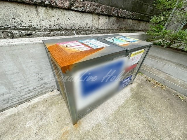 ALLIER S棟のその他共用部分|敷地内ゴミ置き場♪