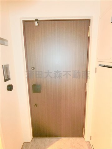 クレヴィスタ蒲田の玄関