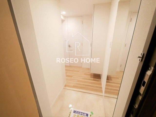 レオンコンフォート大手前ラトゥールの玄関