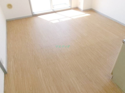 【居間・リビング】 | フローラル上野松が谷 | 洋室