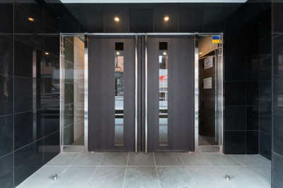 【エントランス】 | ライジングプレイス両国三番館