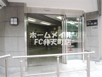 【エントランス】 | メゾン阿波座西 | 建物の内部です