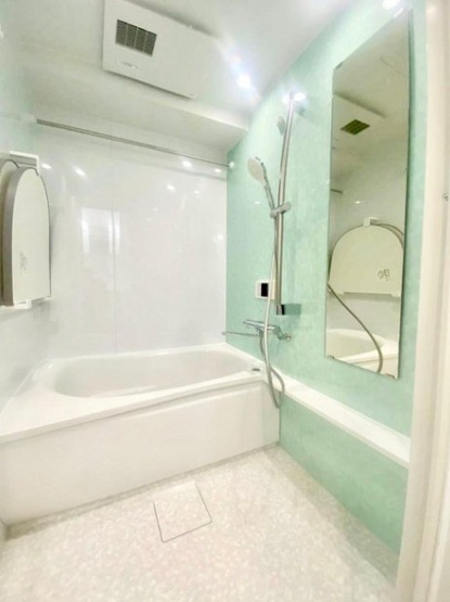 【浴室】 | ソネット上池袋 | 浴室暖房換気乾燥機付きのシステムバス採用（ふろ自動・追い焚き機能付き）