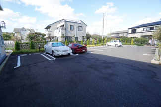 【駐車場】