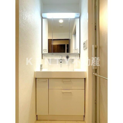 【洗面所】 | グランデュールⅥ羽田 | 忙しい朝には欠かせない洗面所です