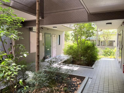 【エントランス】 | プラティーク成城