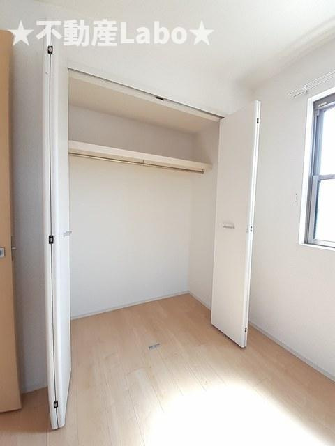 グランピアス笹木野1の収納