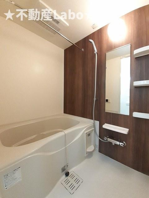 グランピアス笹木野1の浴室