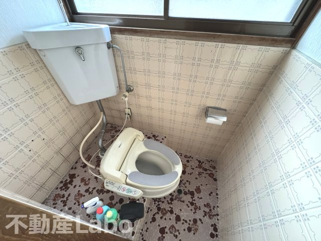 北島江尻戸建のトイレ