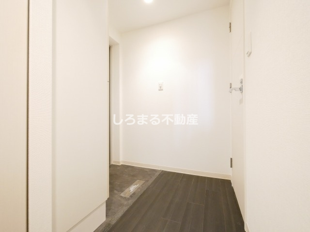 プライムアーバン松屋町の玄関