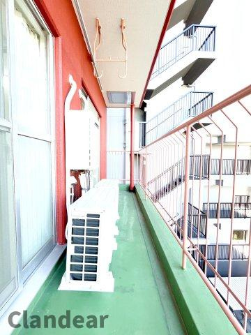 リレント第2三ノ輪のバルコニー|ドキドキの新生活も、安心してスタート。ぴったりの住まいを見つけませんか？クランディアが一緒に住まい選びをサポートします‼　まずは、お気軽にお問合せください　＃クランディア
