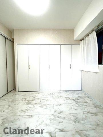 リレント第2三ノ輪の寝室|ドキドキの新生活も、安心してスタート。ぴったりの住まいを見つけませんか？クランディアが一緒に住まい選びをサポートします‼　まずは、お気軽にお問合せください　＃クランディア