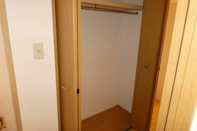 プラシード倉敷の収納|廊下クローゼット