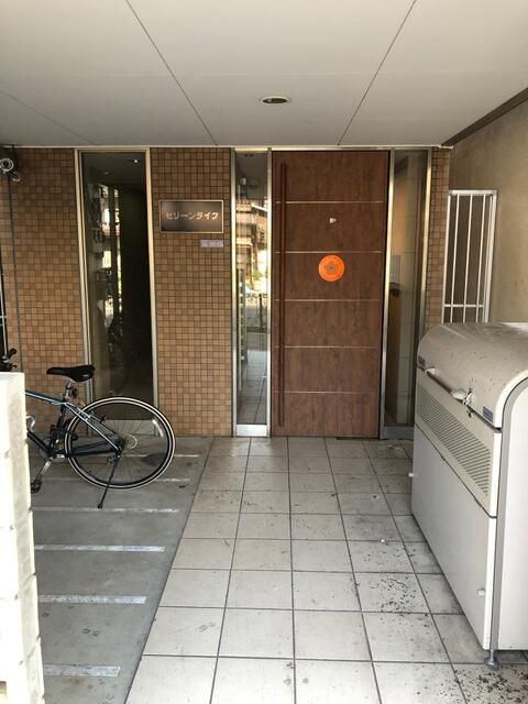 セリーンライフのエントランス