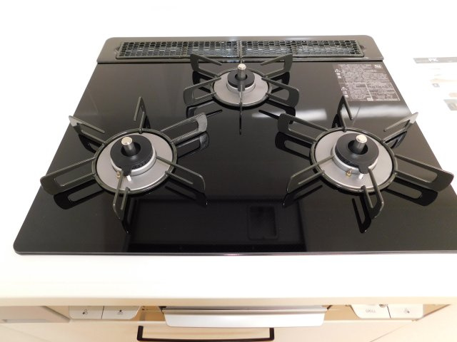 名古屋市中川区東起町５丁目の中古一戸建のキッチン|◇コンロ◇　　コンロ新品交換　（２０２６年１月フルリフォーム済）