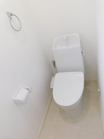 名古屋市中川区東起町５丁目の中古一戸建のトイレ|◇トイレ◇　　トイレ新品交換　（２０２６年１月フルリフォーム済）