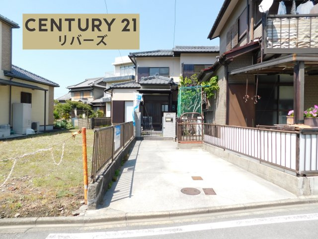 名古屋市中川区東起町５丁目の中古一戸建の前面道路含む現地写真|☆２０２６年１月フルフォーム☆　　いつでもご案内出来ます♪（お問合せ当日、平日、水曜、夜間の見学でもＯＫ）　敷地４０．８坪！　全居室南向き・６．０帖以上♪　