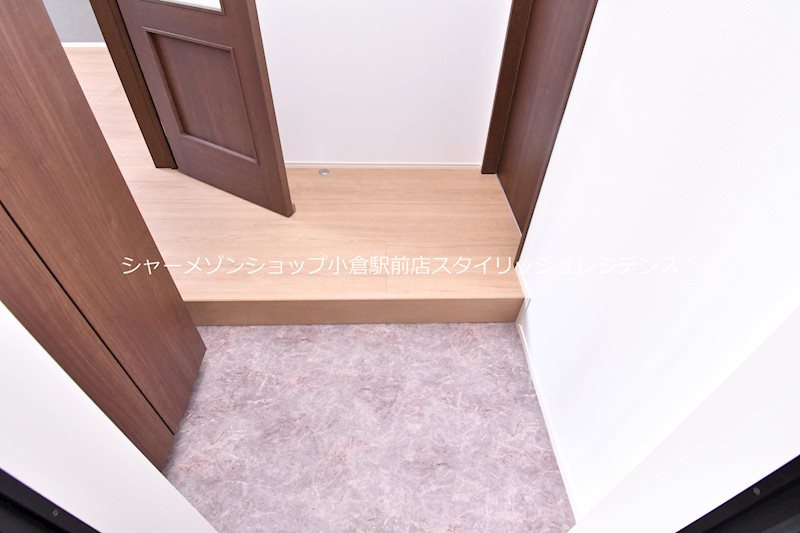 Ellina貴船Ⅰの玄関