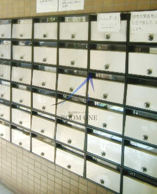 カテリーナ梅ヶ丘のその他共用部分|集合ポストです。