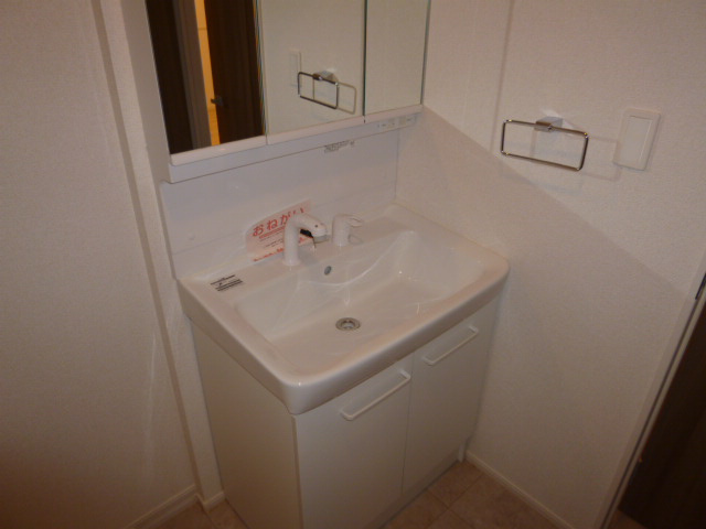 ラ・フィエルテの独立洗面台|洗髪洗面化粧台