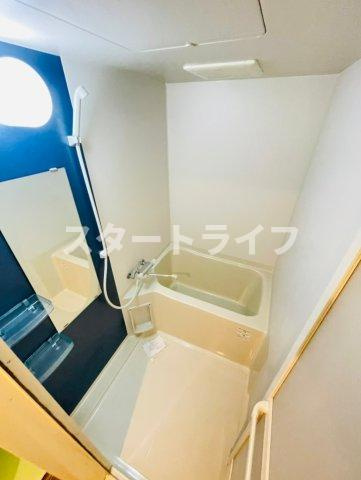 大阪市淀川区十三東２丁目の賃貸マンションの浴室