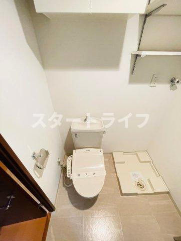 大阪市淀川区十三東２丁目の賃貸マンションのトイレ