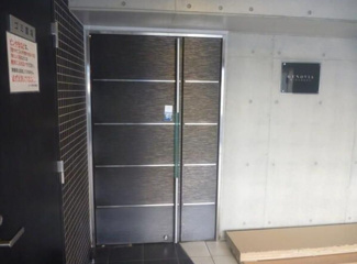 【エントランス】