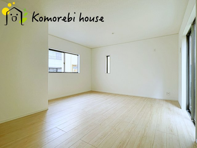さいたま市見沼区風渡野　第６　新築一戸建て　クレイドルガーデン　01の居間・リビング|26.4.18　撮影済み