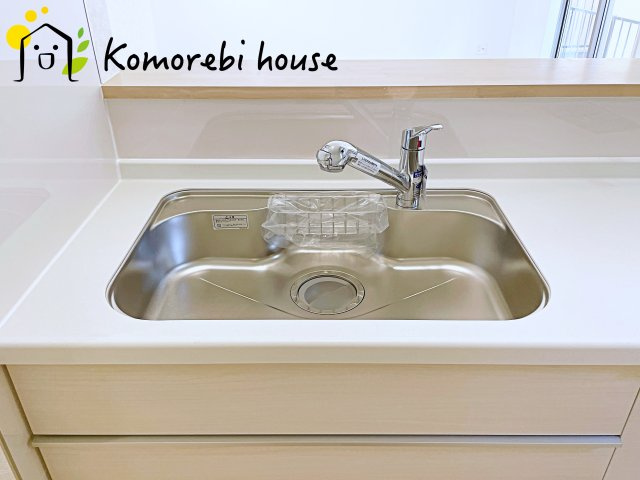 さいたま市見沼区風渡野　第６　新築一戸建て　クレイドルガーデン　01のキッチン|26.4.18　撮影済み