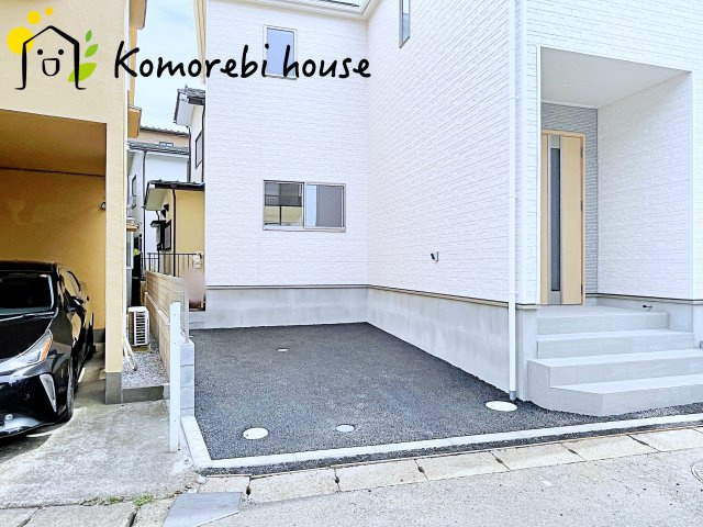 さいたま市見沼区風渡野　第６　新築一戸建て　クレイドルガーデン　01の駐車場|26.4.18　撮影済み