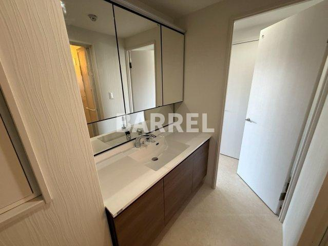 淀川ビルの洗面所