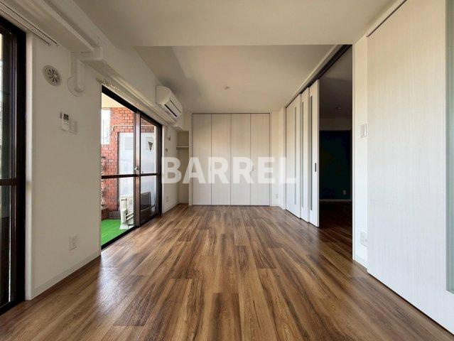 淀川ビルの居間・リビング