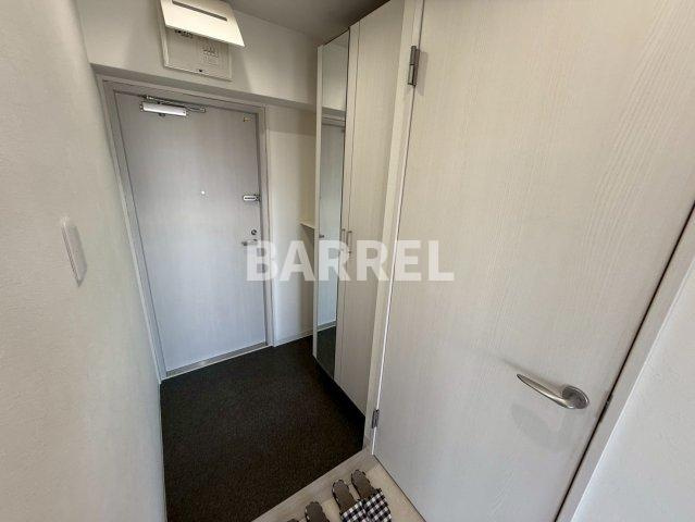 淀川ビルの玄関