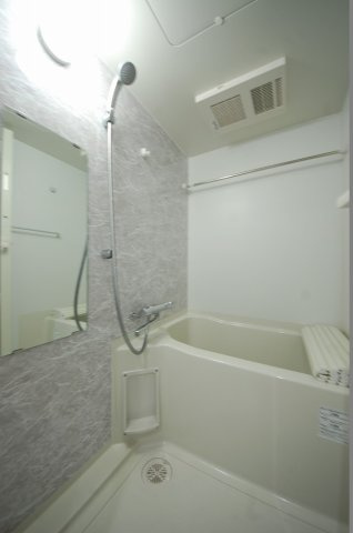 セイル淀屋橋の浴室