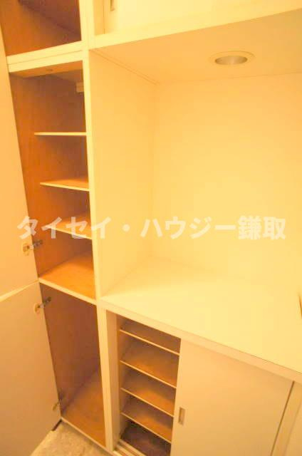 アヴニール梨の樹の収納|同タイプのお部屋の画像です