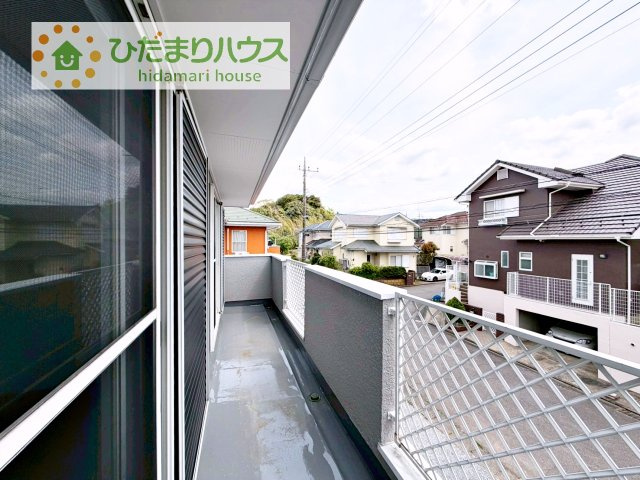 【バルコニー】 | 龍ケ崎市南が丘1期　中古戸建 | あたたかな光が差し込む、南向きのバルコニー(#^^#)