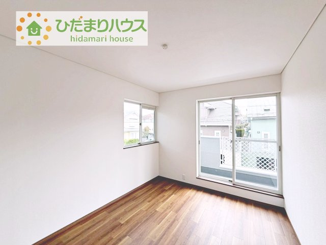 【洋室】 | 龍ケ崎市南が丘1期　中古戸建 | お掃除しやすく、清潔感を保てるのでダニも発生しにくいフローリング♪