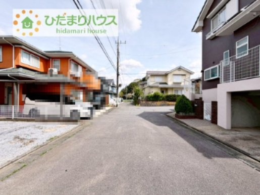 【前面道路含む現地写真】 | 龍ケ崎市南が丘1期　中古戸建 | たっぷりの陽光と心地よい風が舞い込む住まい♪