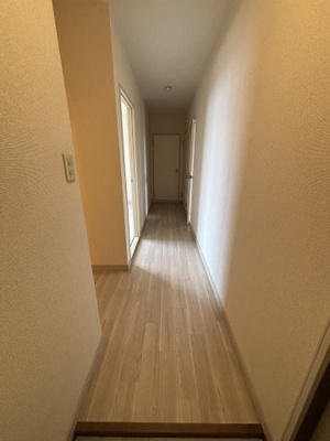 【玄関】 | クイーンズコートB棟