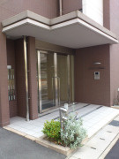 エルグランコウショウのエントランス