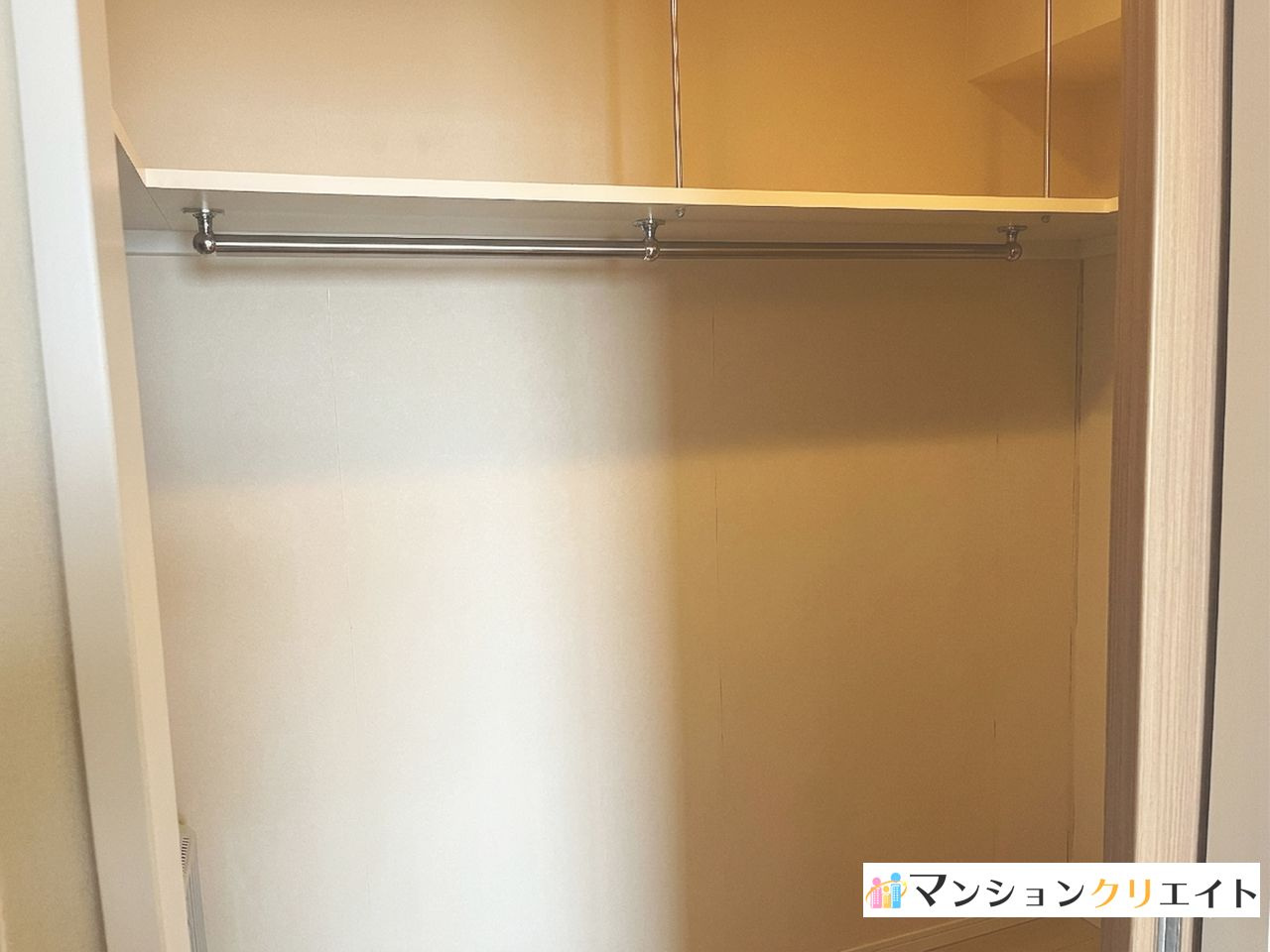 タワーグランデCHAの収納|洋室10.3帖のクローゼット