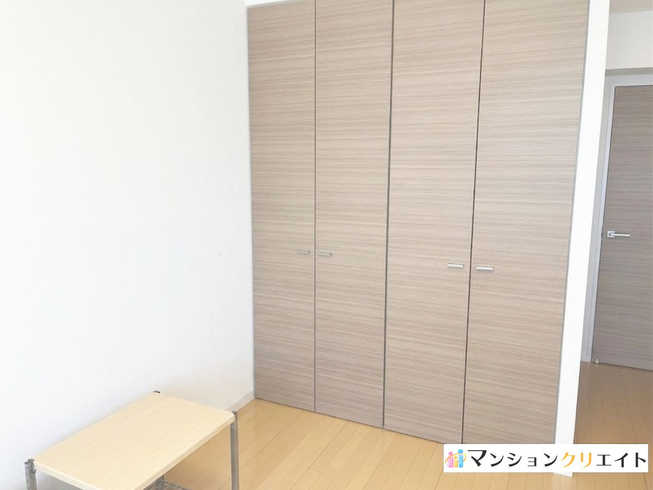 タワーグランデCHAの収納|9.6帖のクローゼット