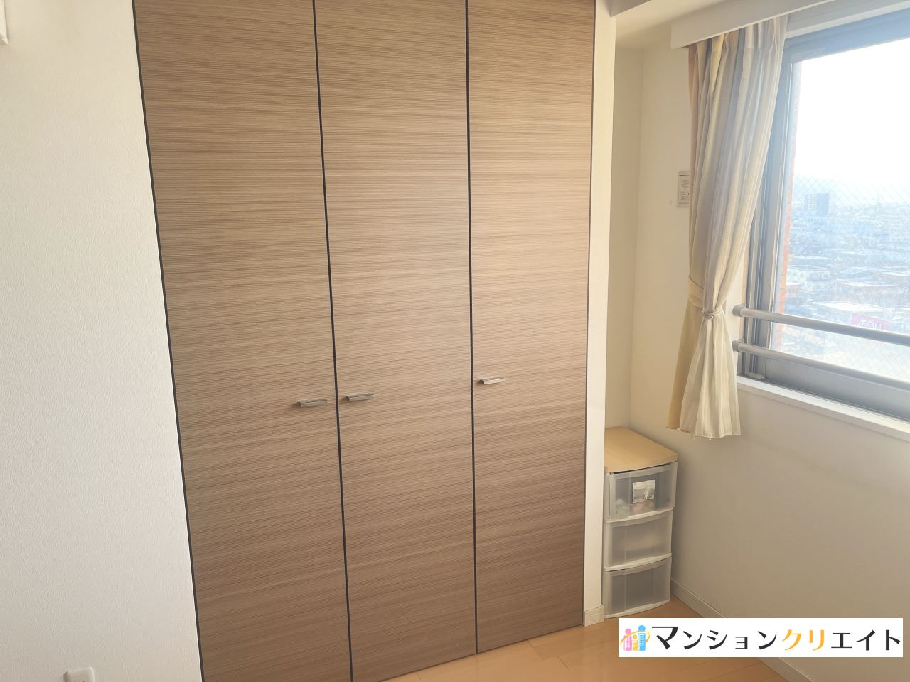 タワーグランデCHAの収納|洋室7.2帖のクローゼット