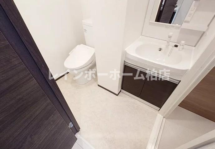 特典：仲介手数料が無料です!!の内装|パウダールームです