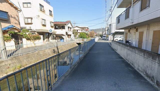 フルーレ高槻の周辺