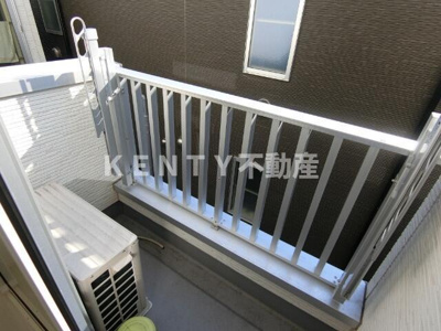 【バルコニー】 | ガーデン南馬込 | お洗濯にも便利なバルコニー付き