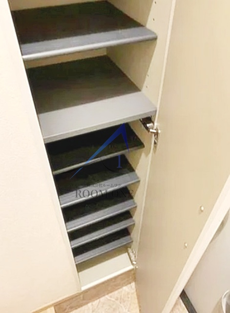 Ｊ４ＨＯＵＳＥの内装